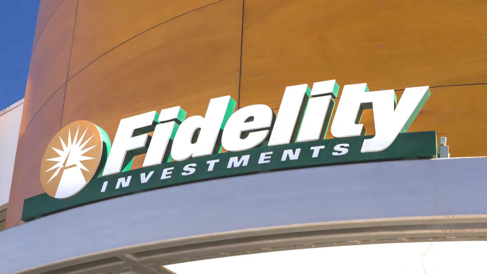 富达以太币 ETF 拟引入「质押」功能，加码祭出每季配息